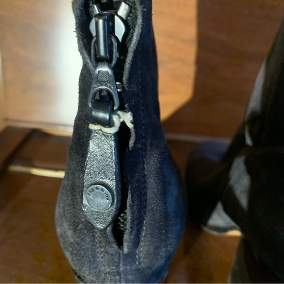 Rag & Bone Black Suede Ankle Boots - Picture 8 of 16
